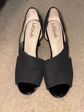 Life Stride Black soft system shoes